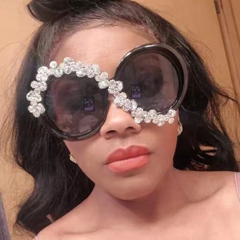 Oversized Round Sunglasses Women Diamond Rhinestone Sunglasses Men Luxury Brand Designer Glasses Eyeglass Eyewear Vintage Trend