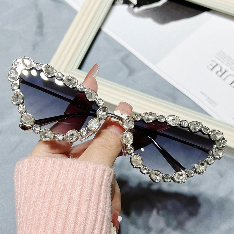 Fashion Cat Eye Diamonds Sunglasses 2023 New Women Men Luxury Rhinestone Sun Glasses Female Outdoor Shades Eyewear UV400 Oculos