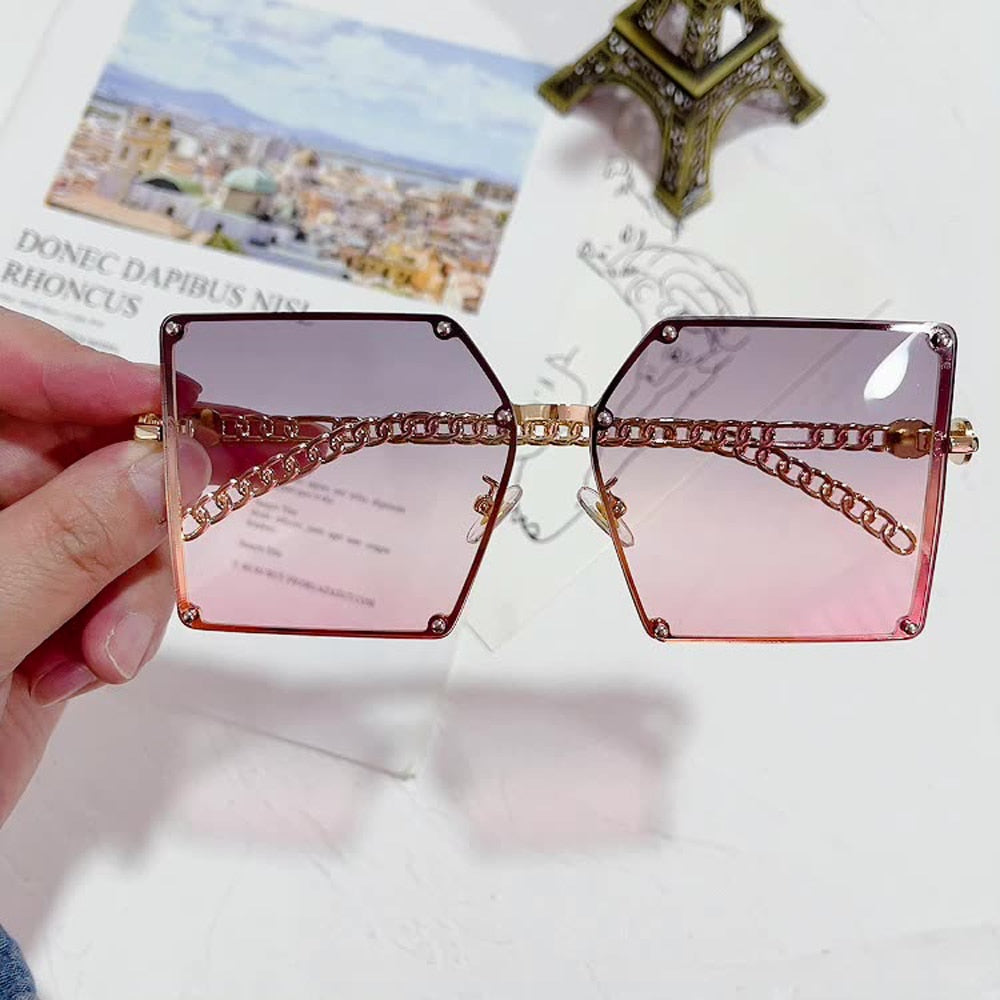 2023 New Fashion Oversize Gradient Sunglasses For Women Vintage Alloy Chain Frame Rivet Square Sun Glasses Female Elegant Shades