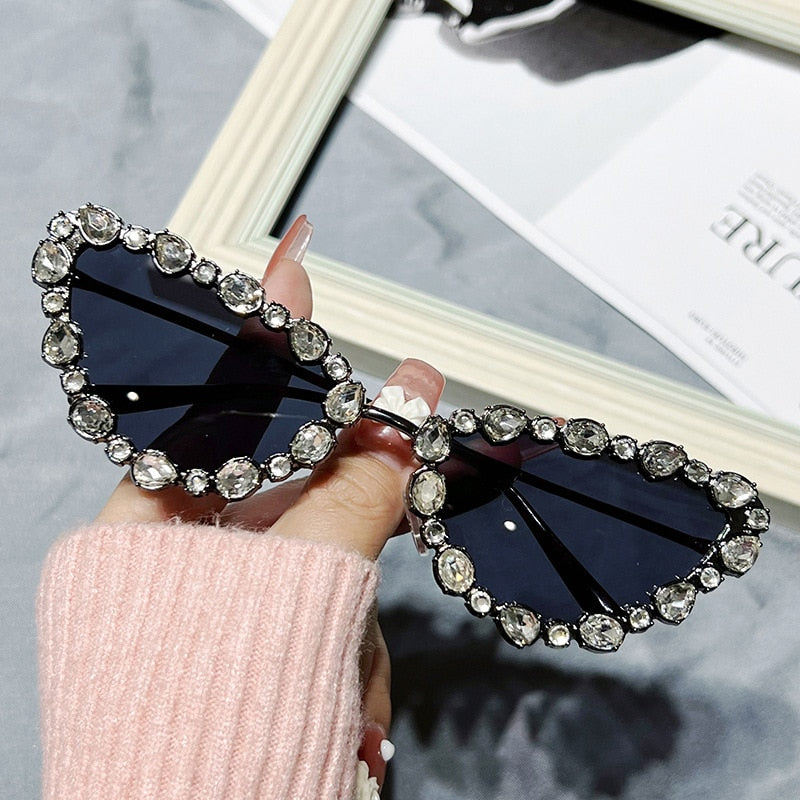 Fashion Cat Eye Diamonds Sunglasses 2023 New Women Men Luxury Rhinestone Sun Glasses Female Outdoor Shades Eyewear UV400 Oculos