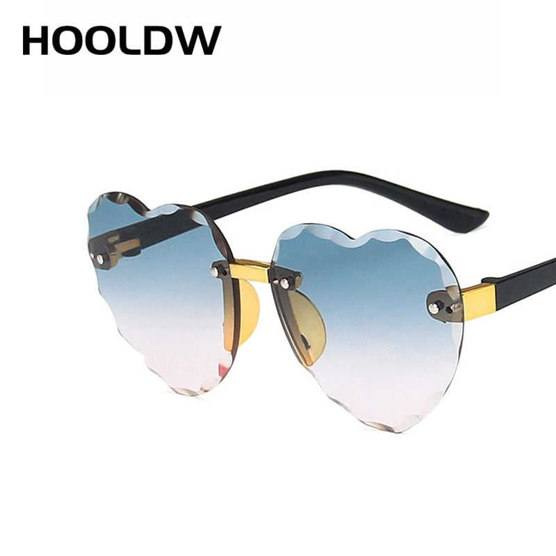 HOOLDW Fashion Heart Rimless Kids Sunglasses Lovely Heart Shape Girls Sun Glasses Children Outdoors Travel UV400 Oculos De Sol