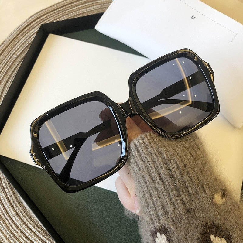 Vintage Oversize Square Sunglasses Women Luxury Brand Big Frame Women Sun Glasses Black Fashion Gradient Female Glasses Oculos