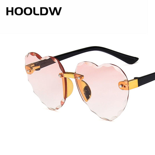 HOOLDW Fashion Heart Rimless Kids Sunglasses Lovely Heart Shape Girls Sun Glasses Children Outdoors Travel UV400 Oculos De Sol