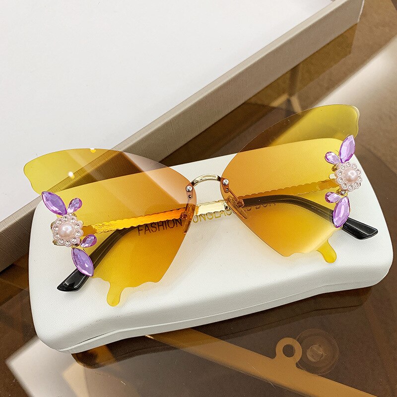 Luxury Designer Butterfly Sunglasses Vintage Brand Shades for Women Fashion Rimless Sun Glasses Bling Diamond Eyewear Uv400