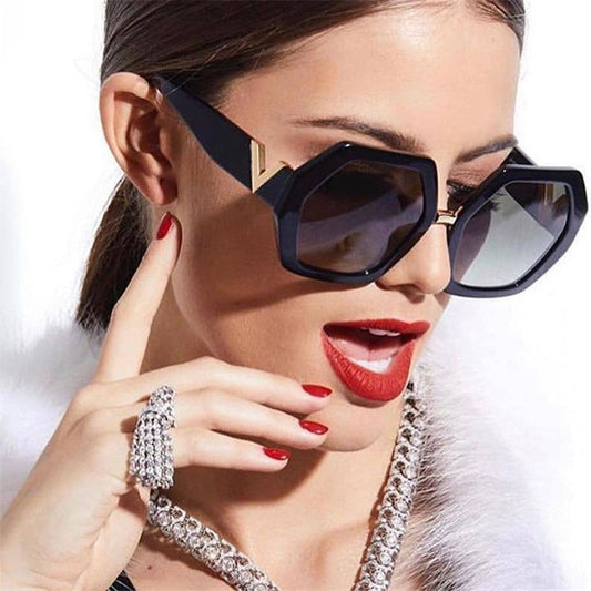 Fashion Luxury Square Ladies Fashion Brand Designer Retro Sun Glasses Women Sexy Eyewear Unisex Shades