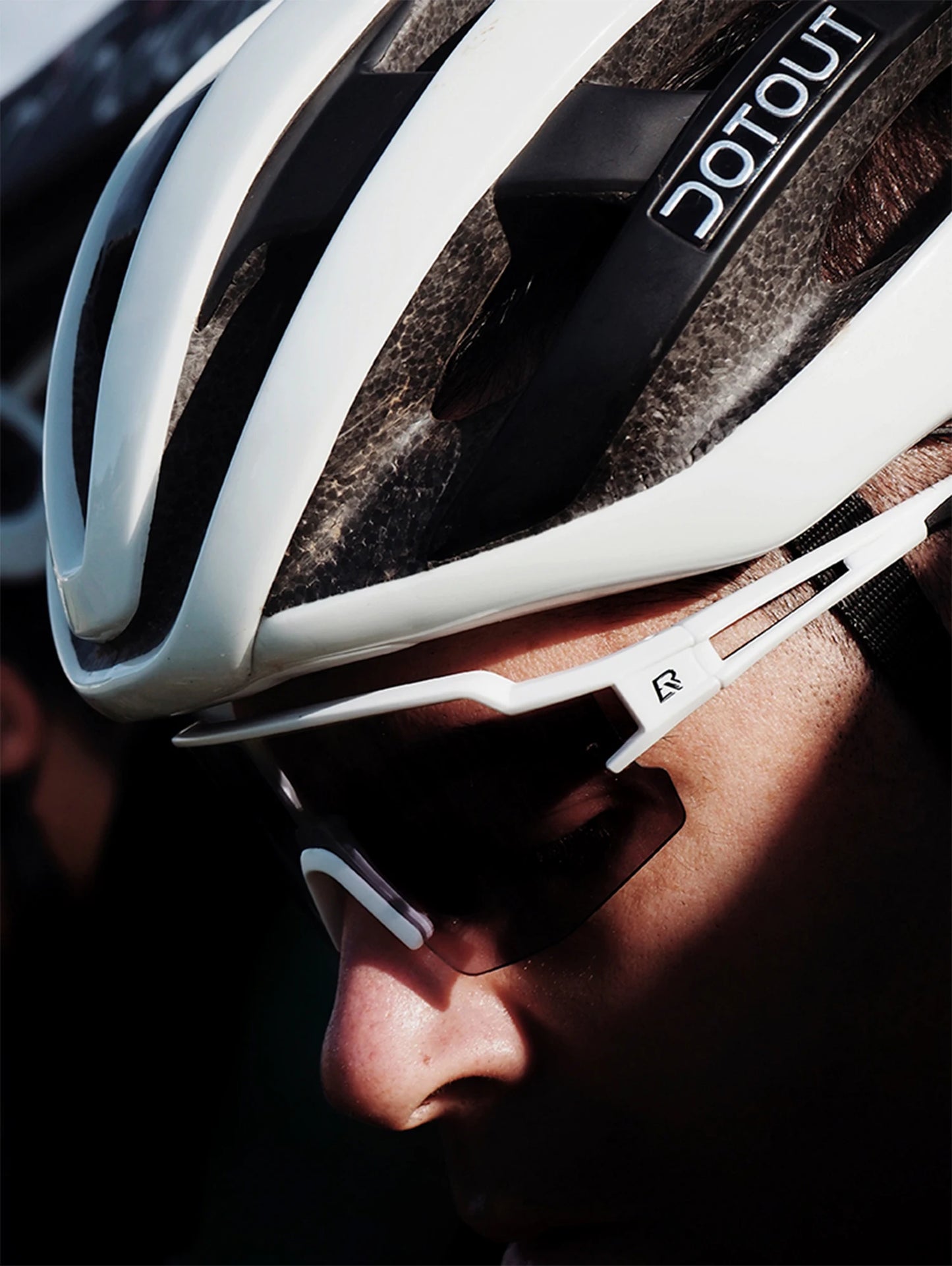 ROCKBROS Photochromic Myopic Cycling Glasses Photosensitive Unisex Running Outdoor Sports Windproof Dustproof Bicycle Accessory